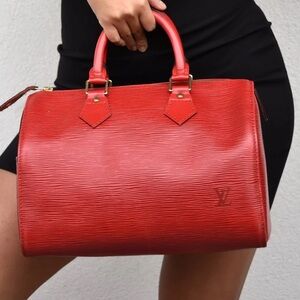 Authentic Louis vuitton Epi Speedy Handbag .